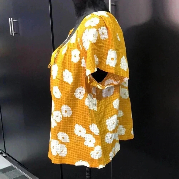 GAP Flutter Short sleeve,scoop neck tie, mustard floral cotton top - Picture 3 of 9